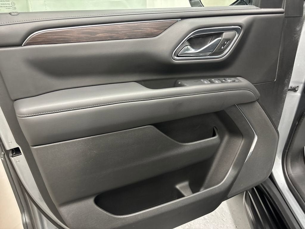 2023 Chevrolet Suburban LS