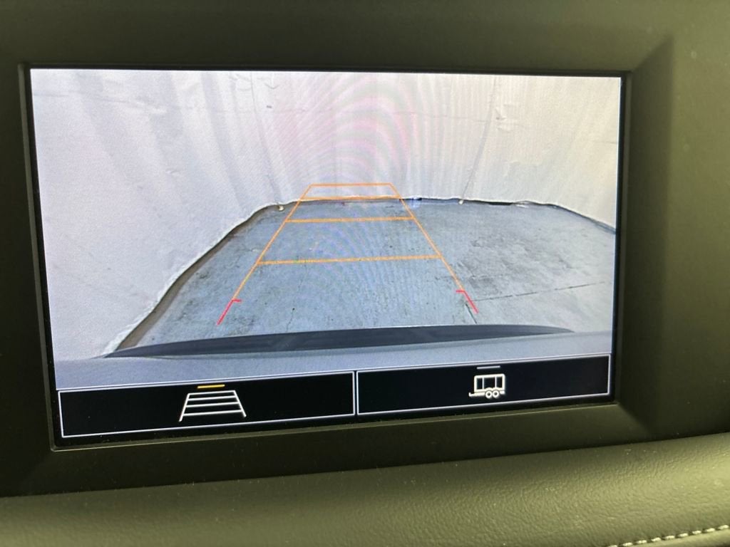 2023 Chevrolet Suburban LS