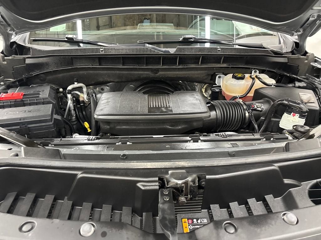 2023 Chevrolet Suburban LS