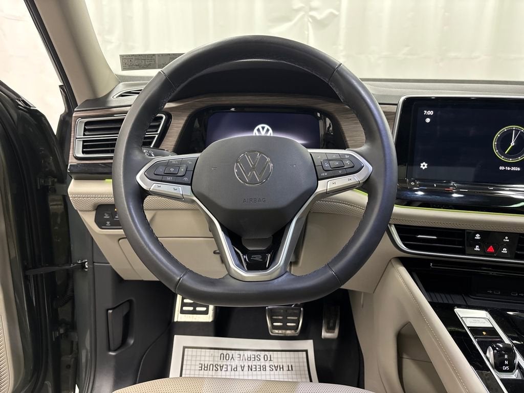 2025 Volkswagen Atlas 2.0T SEL Premium R-Line