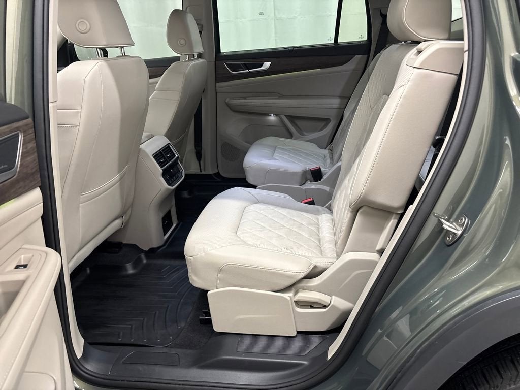 2025 Volkswagen Atlas 2.0T SEL Premium R-Line