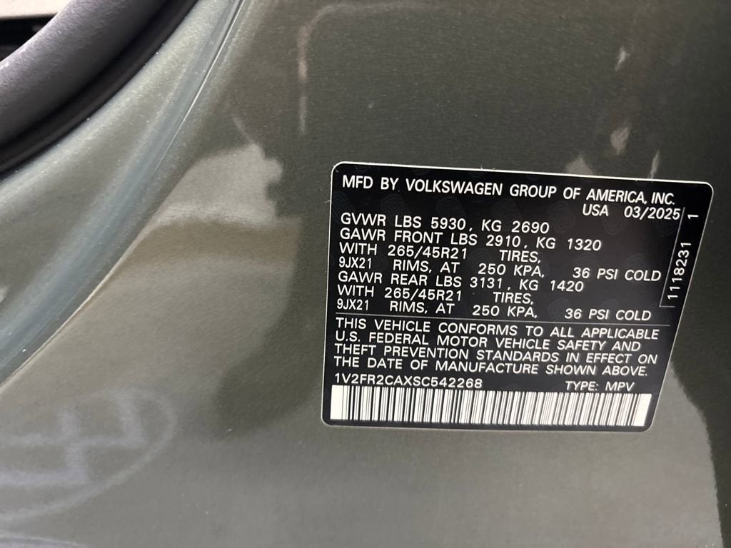 2025 Volkswagen Atlas 2.0T SEL Premium R-Line