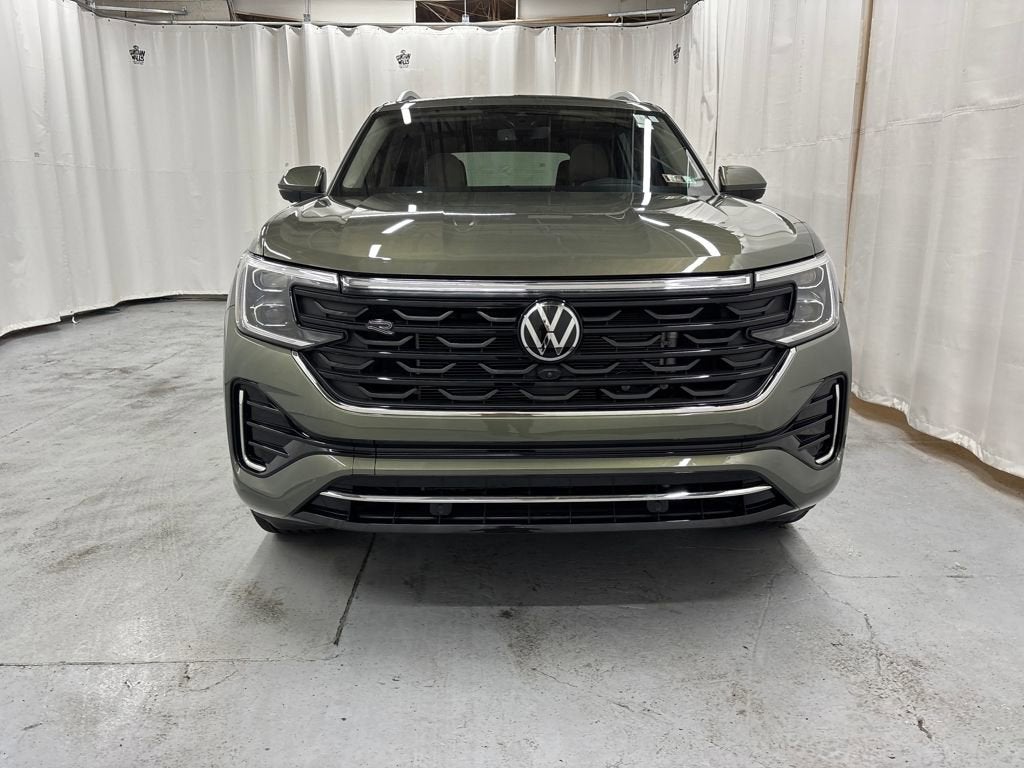 2025 Volkswagen Atlas 2.0T SEL Premium R-Line