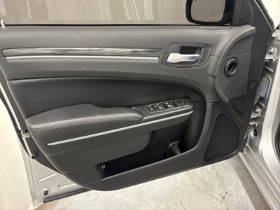 2021 Chrysler 300 Touring