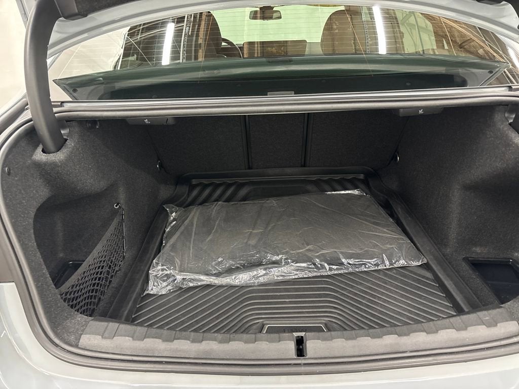 2023 BMW 3 Series 330i xDrive