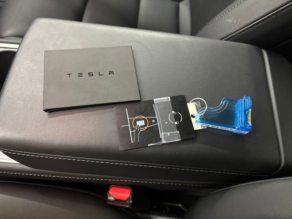 2023 Tesla Model 3 RWD