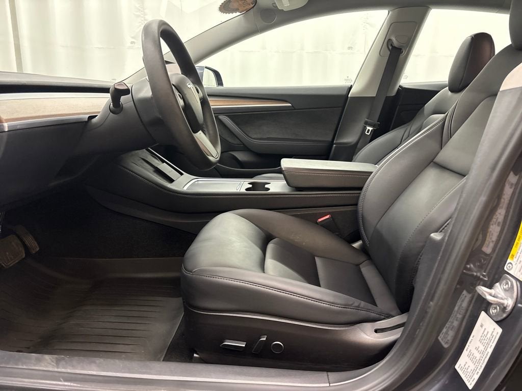 2023 Tesla Model 3 RWD